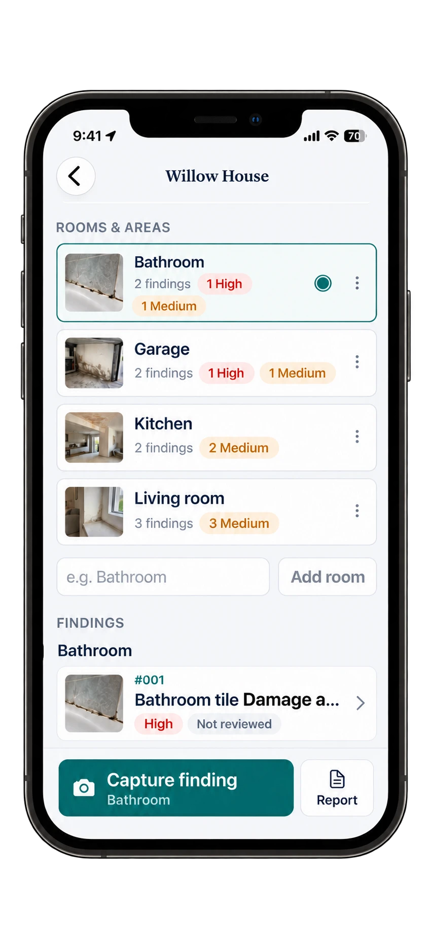 Auditeo rooms list: bathroom, garage, kitchen and living room with their findings and priorities